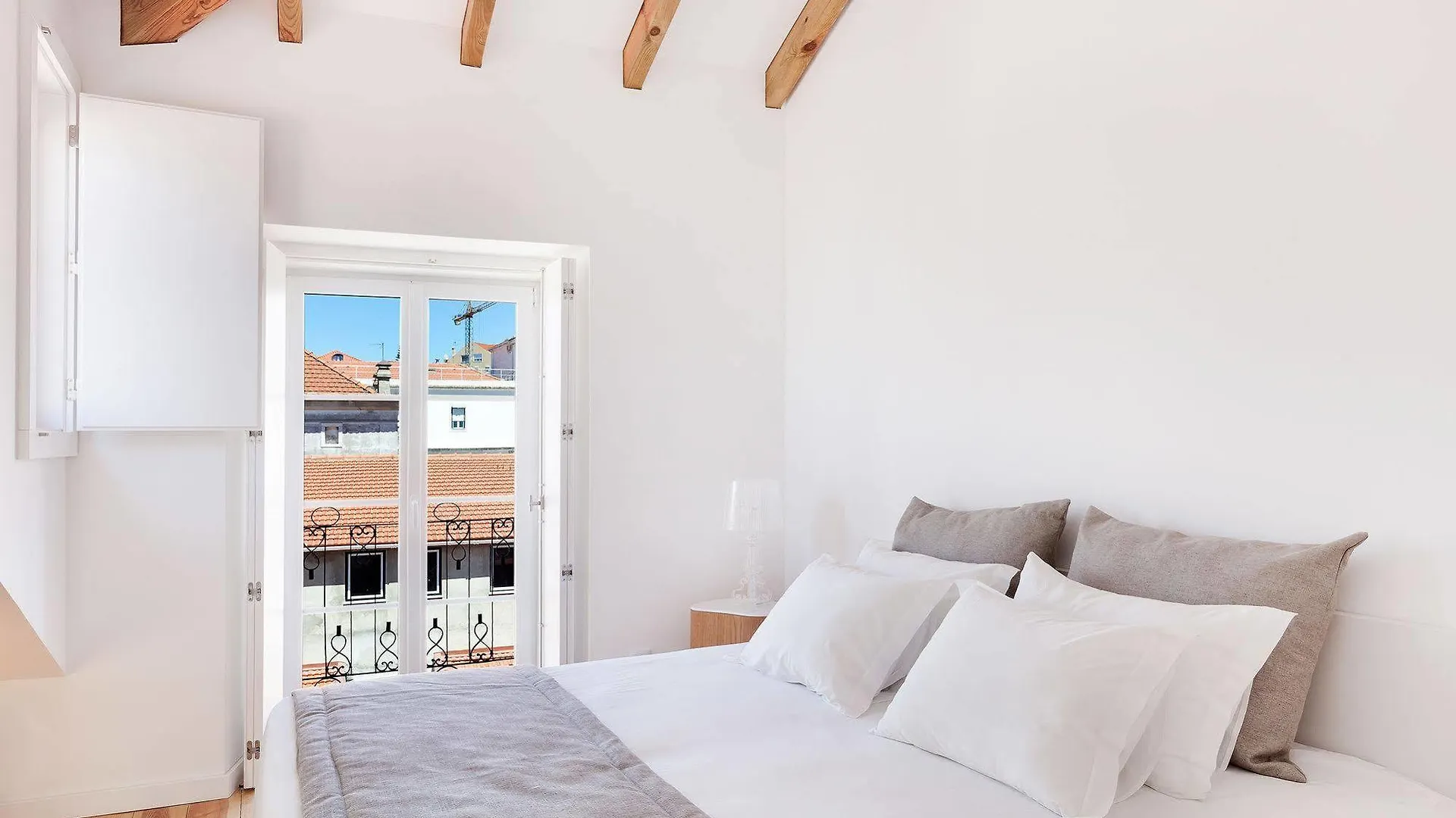 Hello Lisbon Sao Bento Boutique Apartments